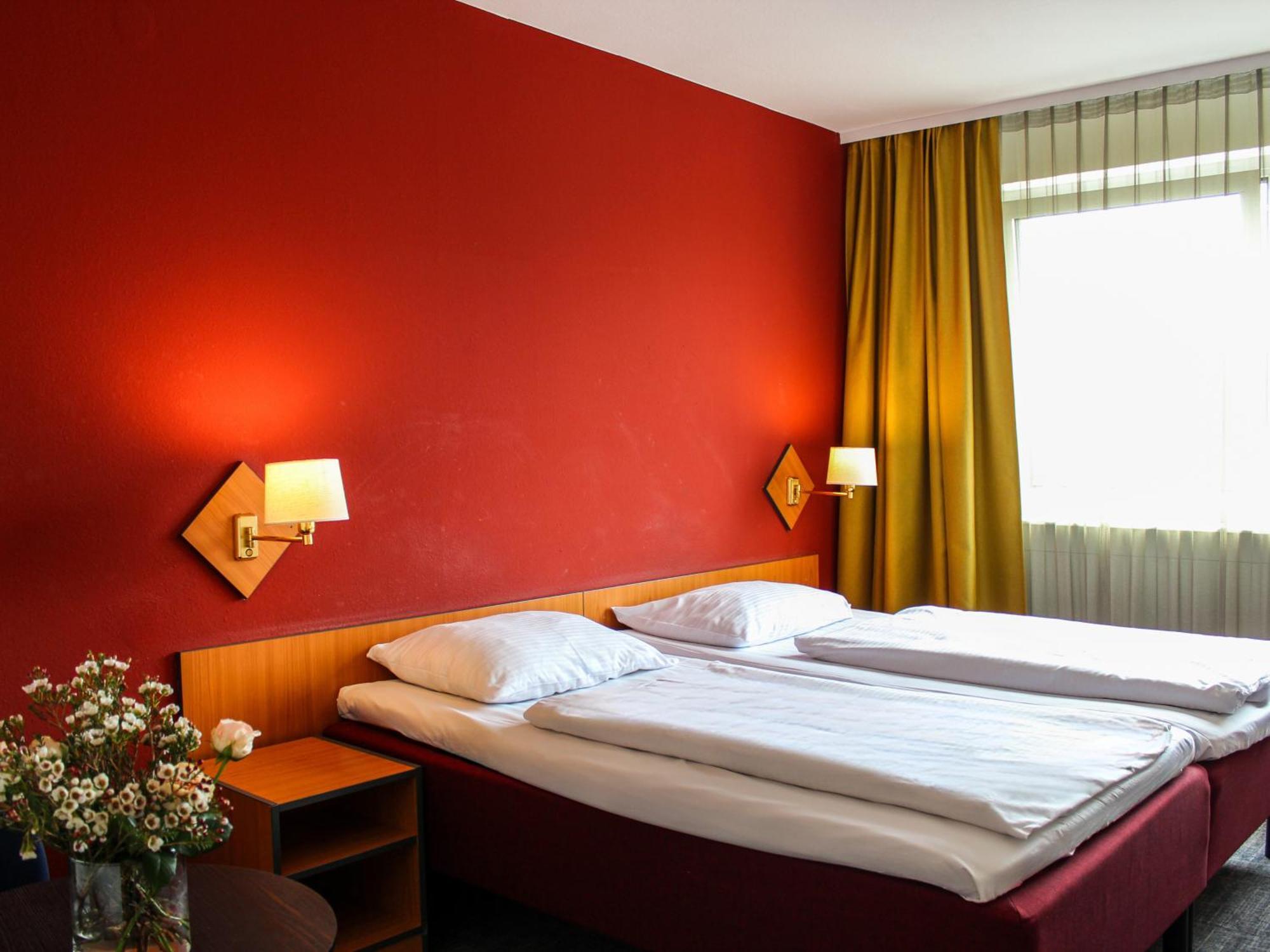 Good Morning + East Hotel Berlijn
