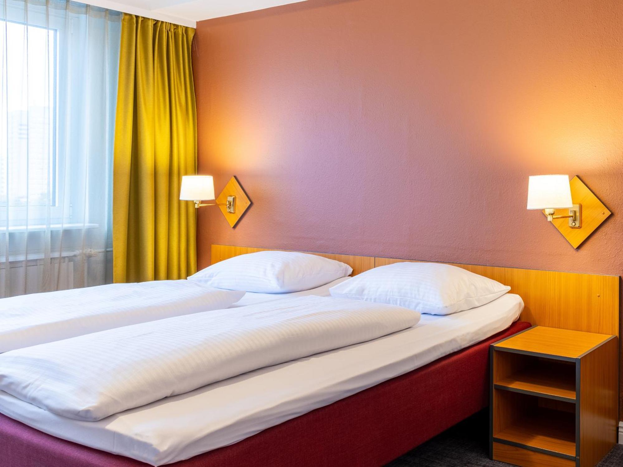 Good Morning + East 3* Berlim